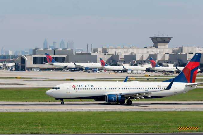 Delta DL139 Venice Atlanta Diversion Amsterdam